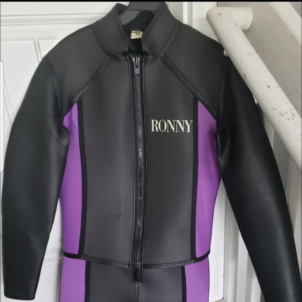 RONNY wet suit /sleeveless zip up w/ jacket